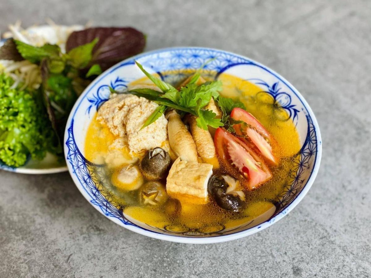 Benzen Boutique Stays-1 Min To River Hotel