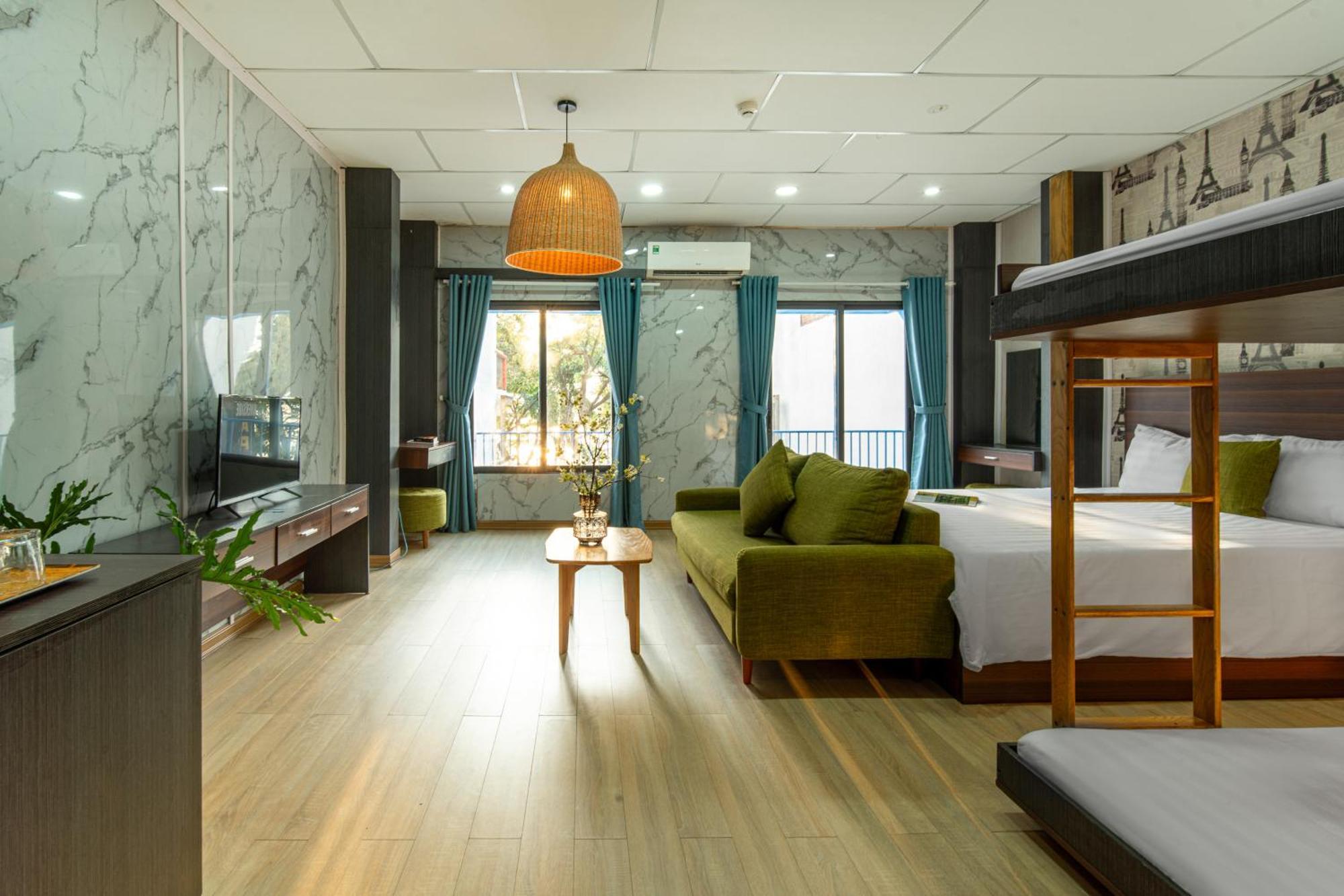 Benzen Boutique Stays-1 Min To River Hotel 3*
